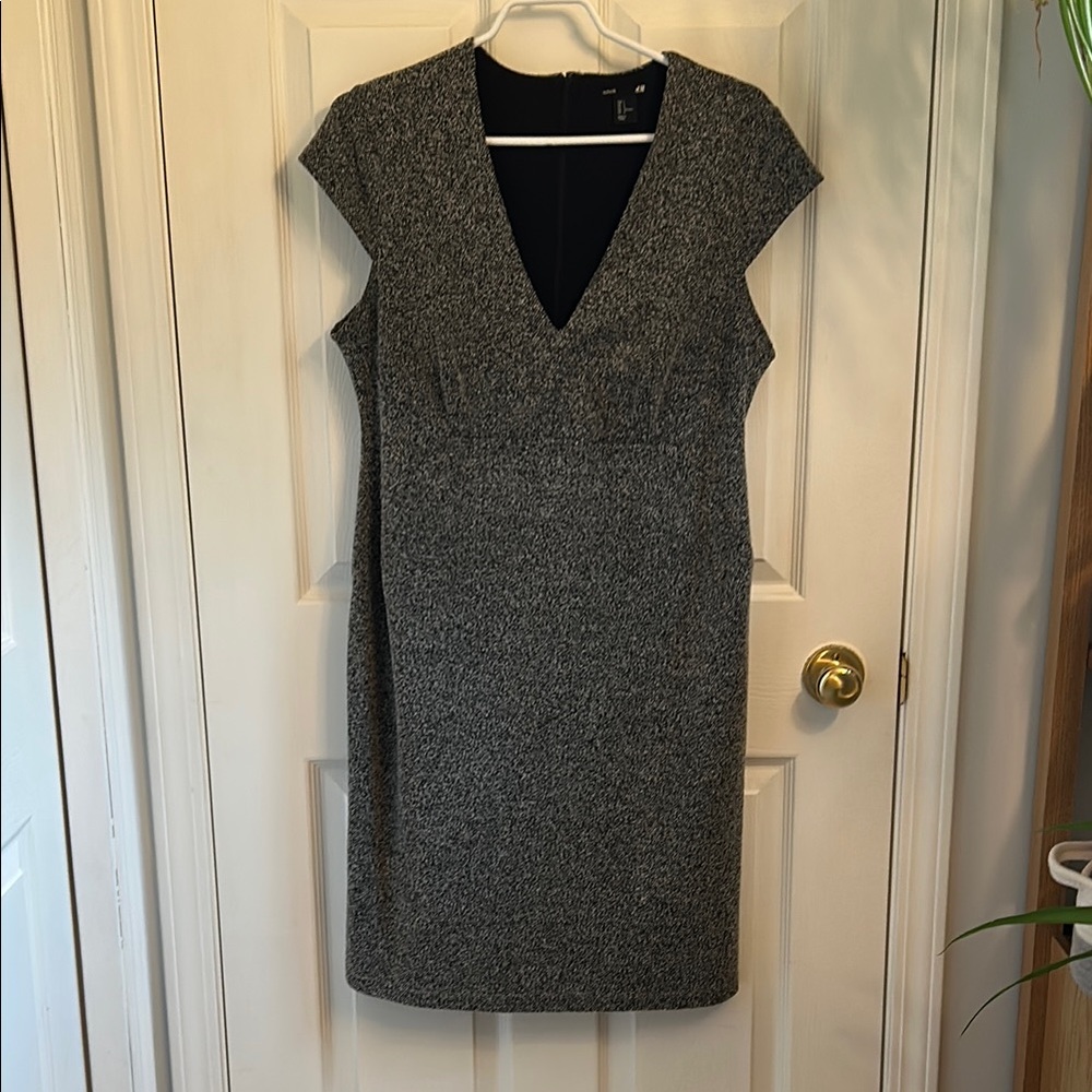 H&M Gray Sheath Mini Dress with V-Neck